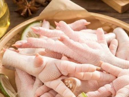 Preliminary preparation for customs declaration of Thai chicken wings and chicken feet at Shekou Por