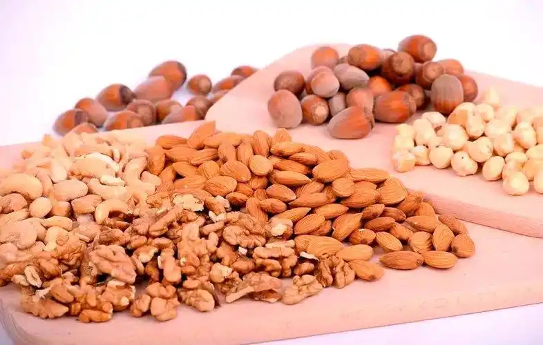 The customs declaration process and documents for imported nuts